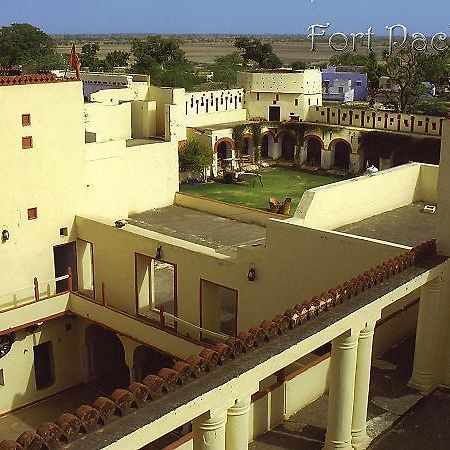 Pachewar Garh Fort Extérieur photo