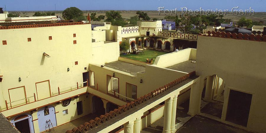 Pachewar Garh Fort Extérieur photo